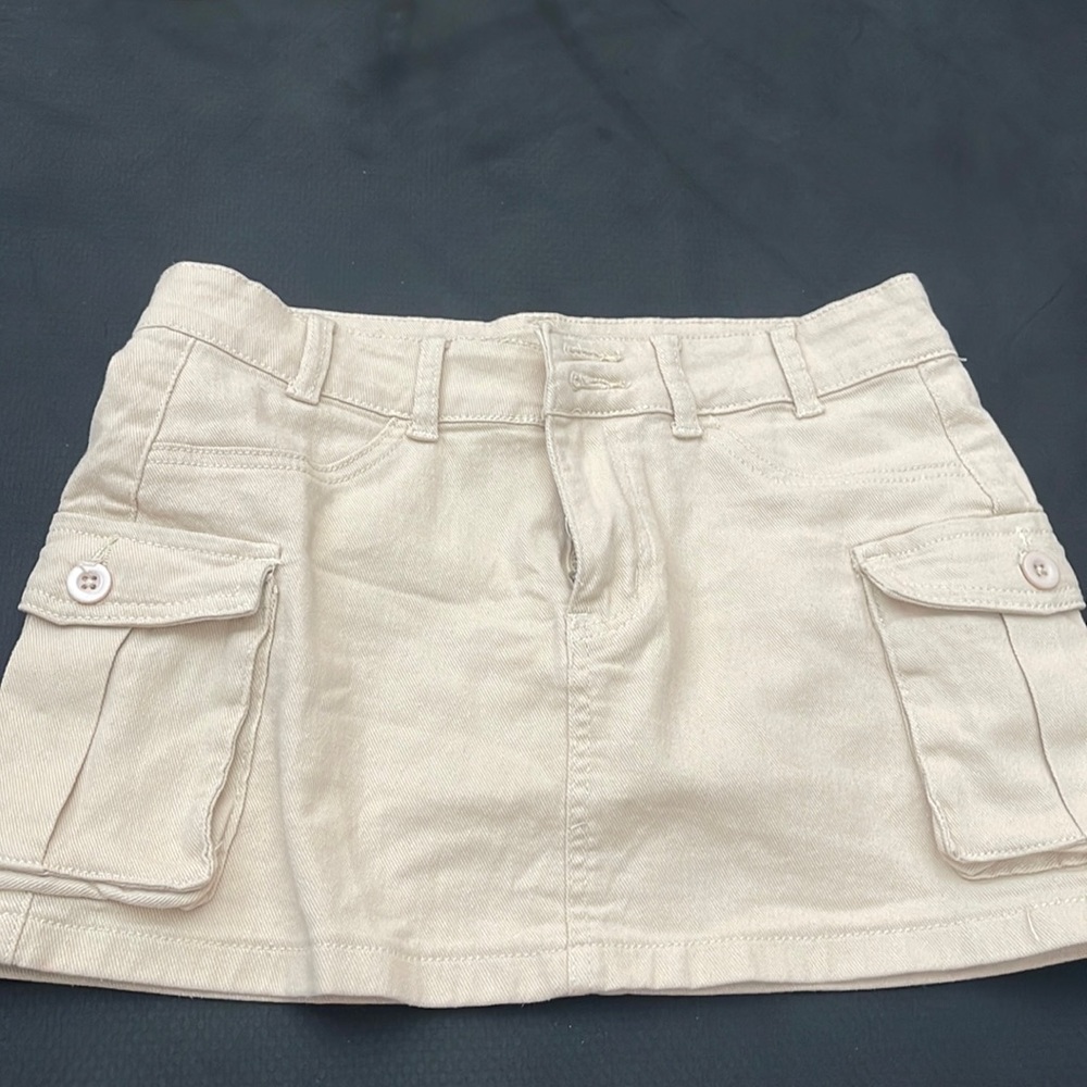 Khaki cargo skirt